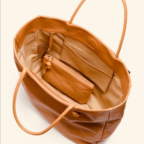 VINCE. Canyon tote with pouch in camel - Picture 6 of 8